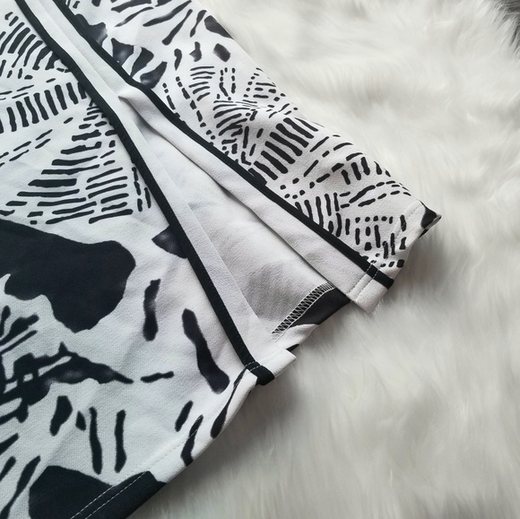 VESTIQUE | Abstract Pencil Skirt - Picture 4 of 4